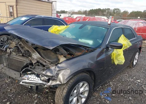 2015 Chrysler 300 Limited из США, поврежденный, VIN 2C3CCAAGXFH876878